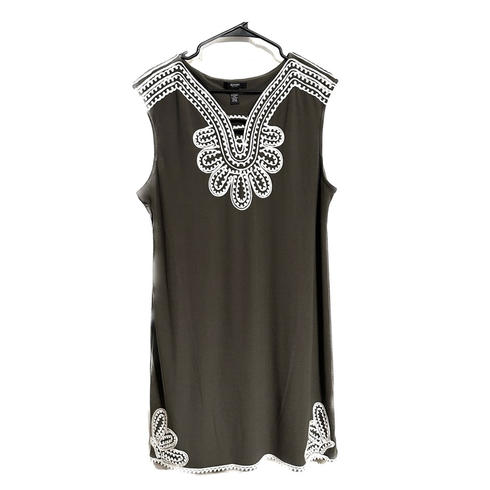 Alfani Sleeveless Green Pullover Dress